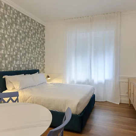 Studio Stresa Апартаменты *