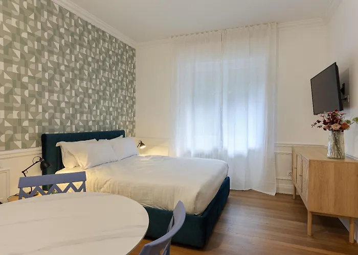 Studio Stresa Апартаменты *